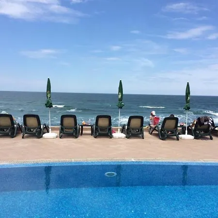 On The Beach In Apartamento